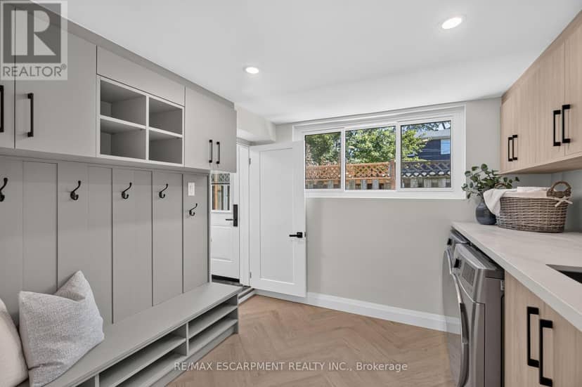 3028 Eva Drive, Burlington, photo 8