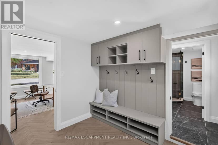 3028 Eva Drive — photo 9 of 40