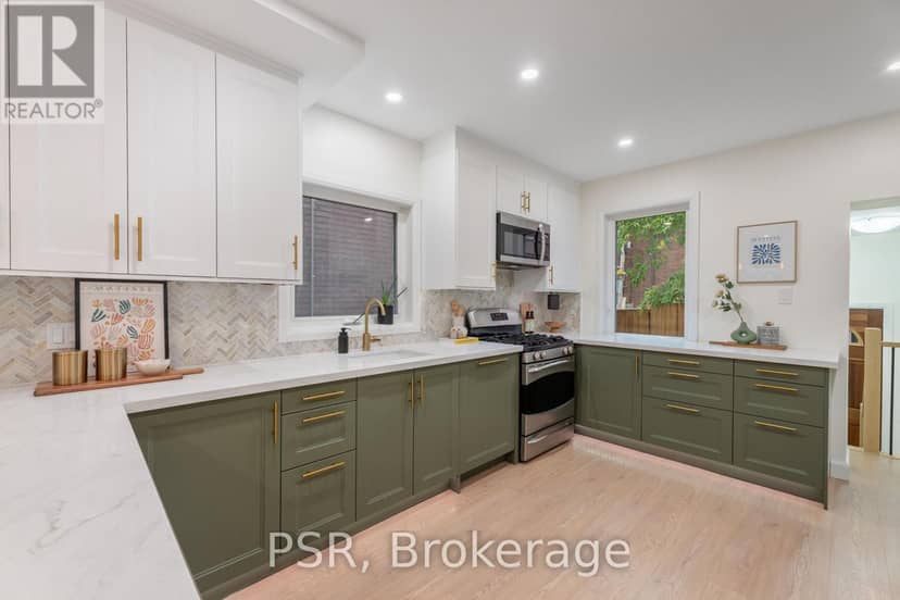 1045 Ossington Avenue — photo 11 of 40