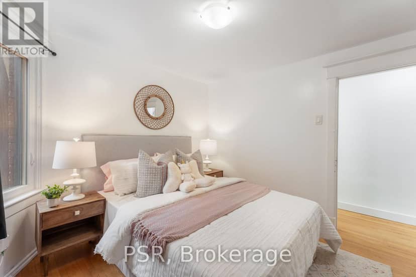 1045 Ossington Avenue — photo 22 of 40