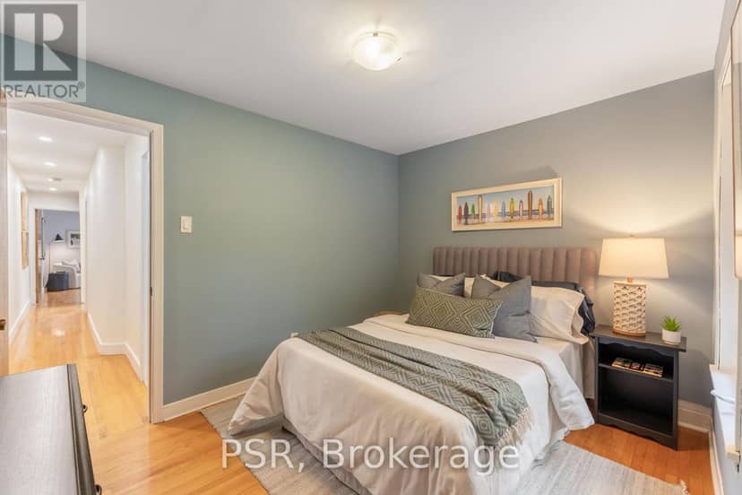 1045 Ossington Avenue — photo 24 of 40