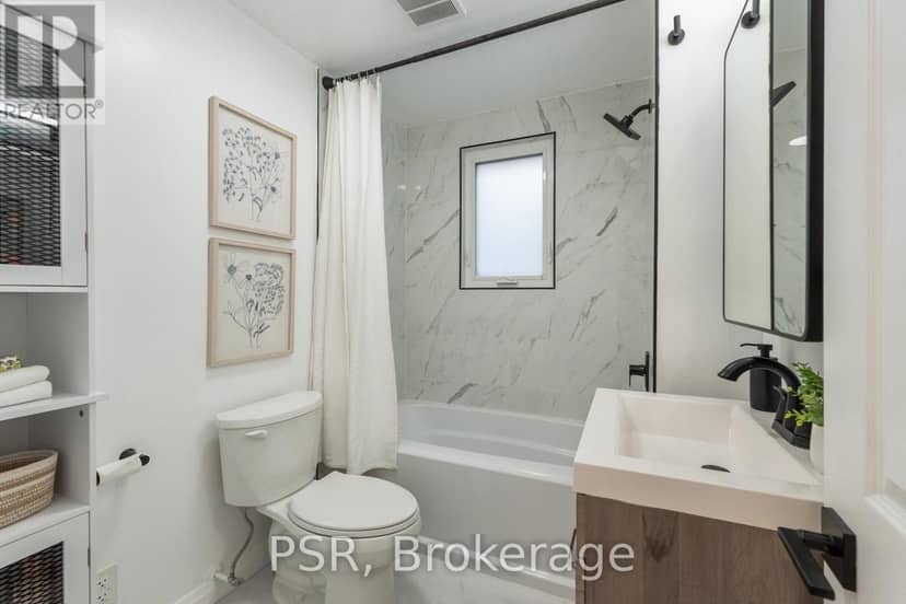 1045 Ossington Avenue — photo 27 of 40