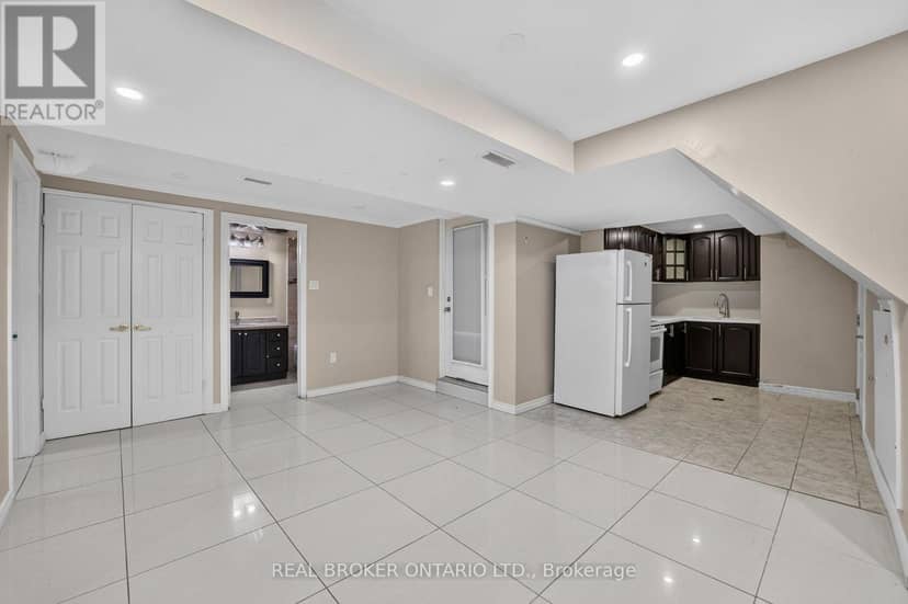 27 Vange Crescent — photo 33 of 40
