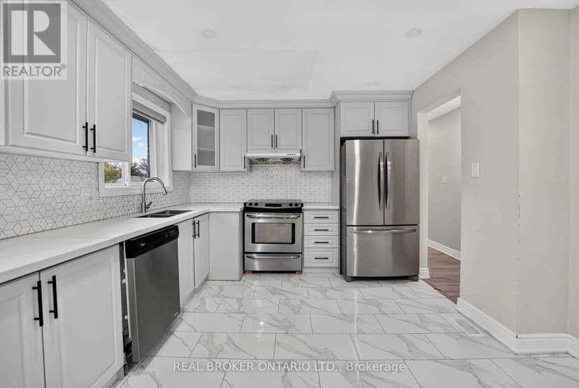 27 Vange Crescent, Toronto, photo 5
