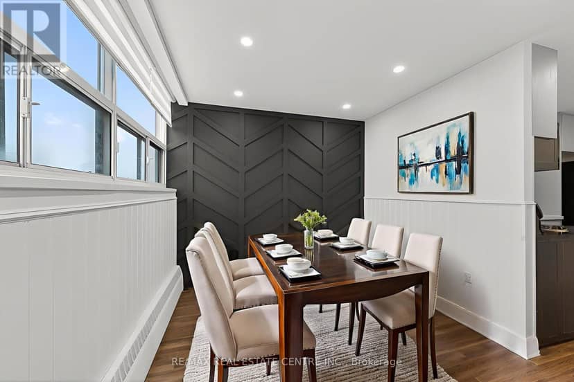 702 - 212 Kerr Street, Oakville, photo 5