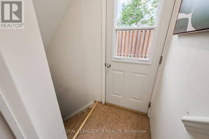 7 Cardwell Street — photo 21 of 27