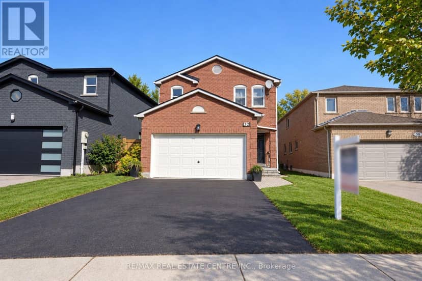 32 McKinnon Avenue, Halton Hills
