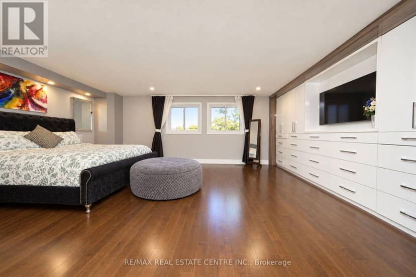 32 McKinnon Avenue — photo 30 of 40