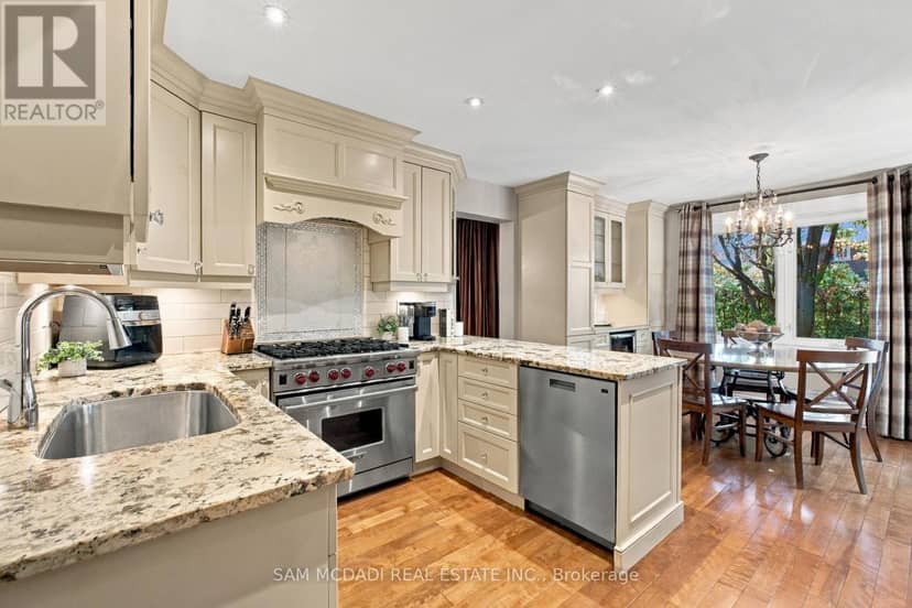 1138 Vanier Drive — photo 16 of 40