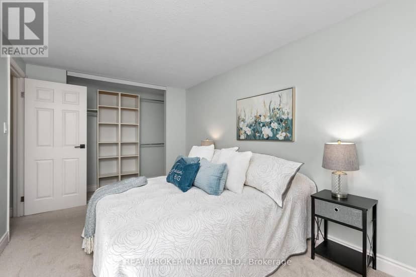 12 - 1100 Oxford Street — photo 13 of 33