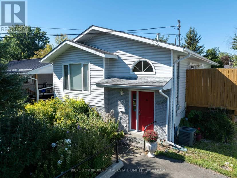 354 Oak Street, Gananoque, photo 2