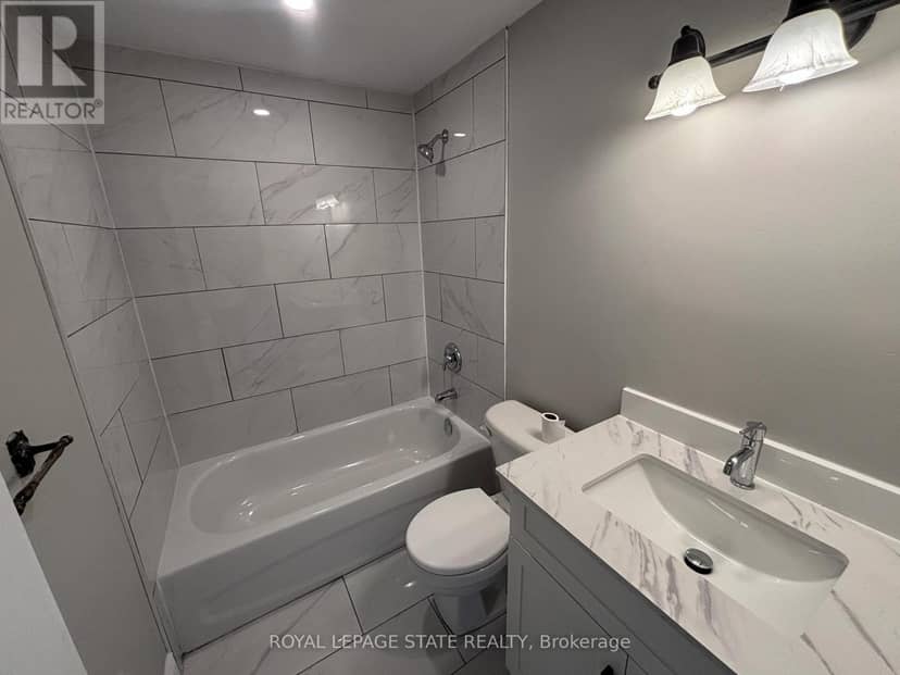 4 - 153 Limeridge Road W — photo 16 of 20