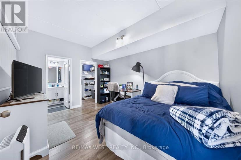 603 - 1291 Gordon Street — photo 18 of 40