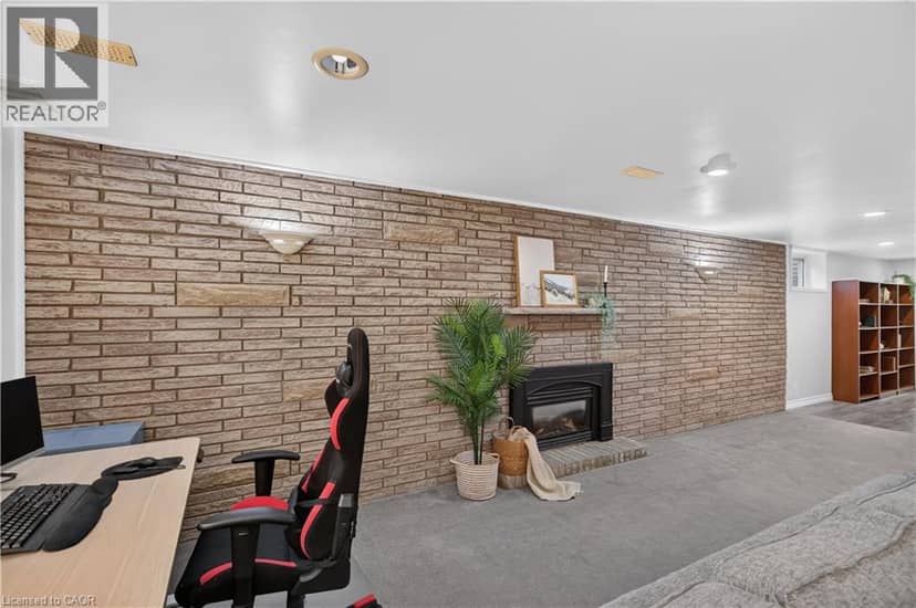 38 SOUTHGLEN Road — photo 30 of 40