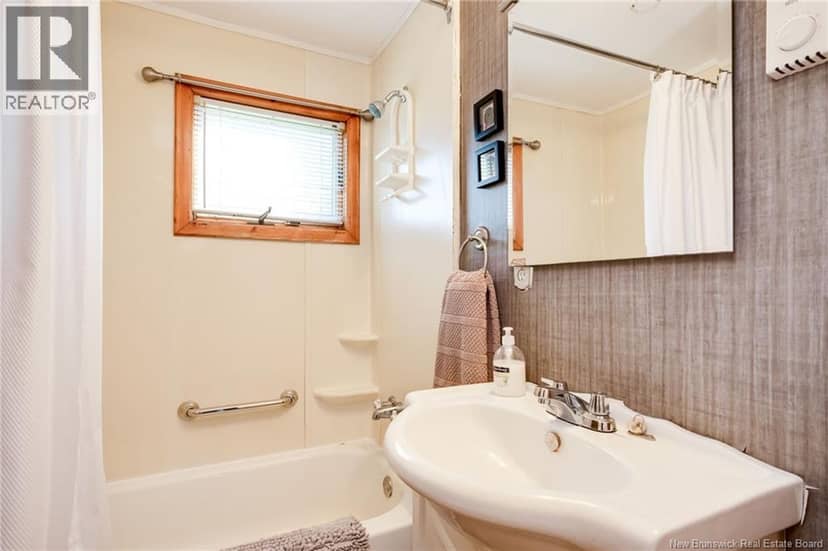 10-14 Seacoast Lane — photo 17 of 40