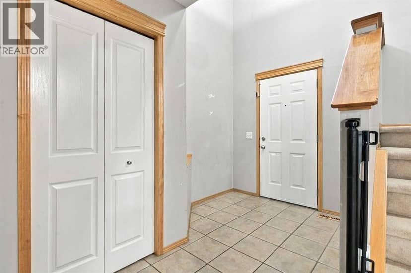 209 Tuscany Ravine Road NW, Calgary, photo 2