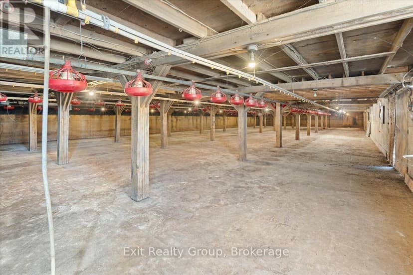 2421 County Road 3 — photo 15 of 40