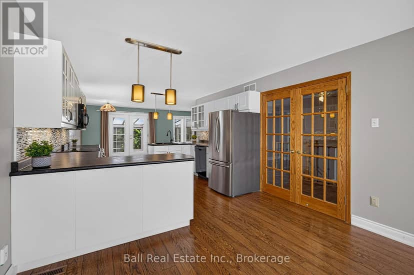 3 Elm Court — photo 16 of 40