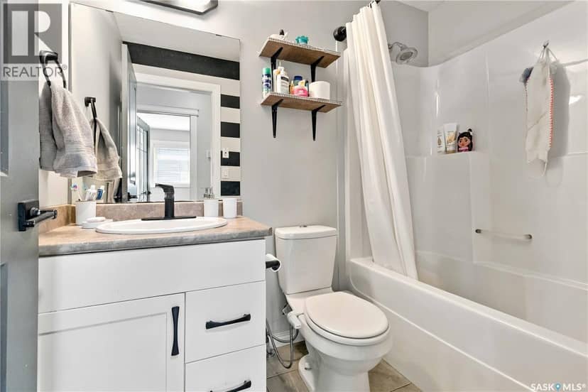 562 Rempel MANOR — photo 13 of 30
