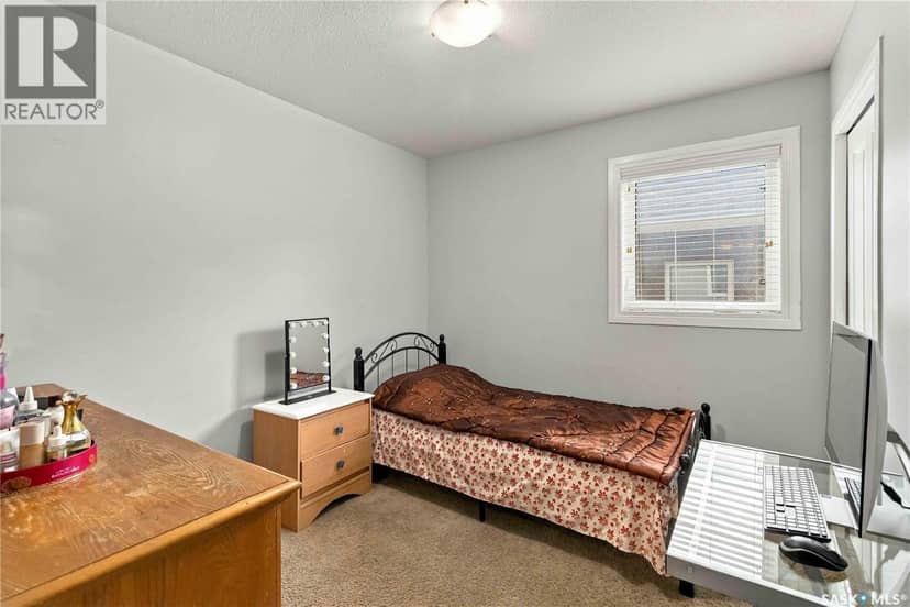 562 Rempel MANOR — photo 14 of 30