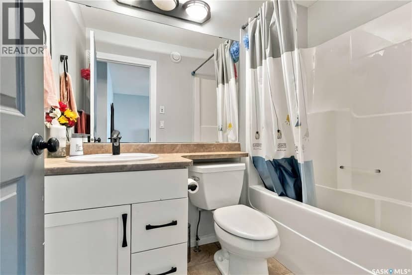 562 Rempel MANOR — photo 16 of 30