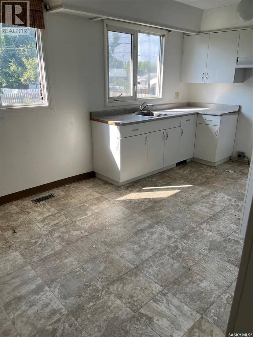 718-726 Albert STREET — photo 19 of 28