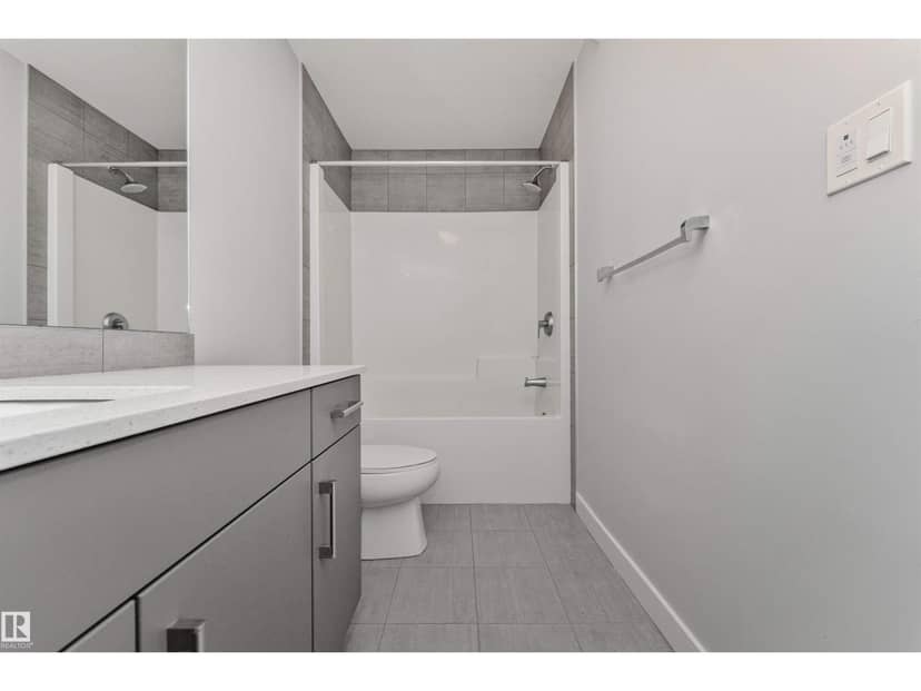 #17 1729 Keene Cr SW — photo 35 of 40