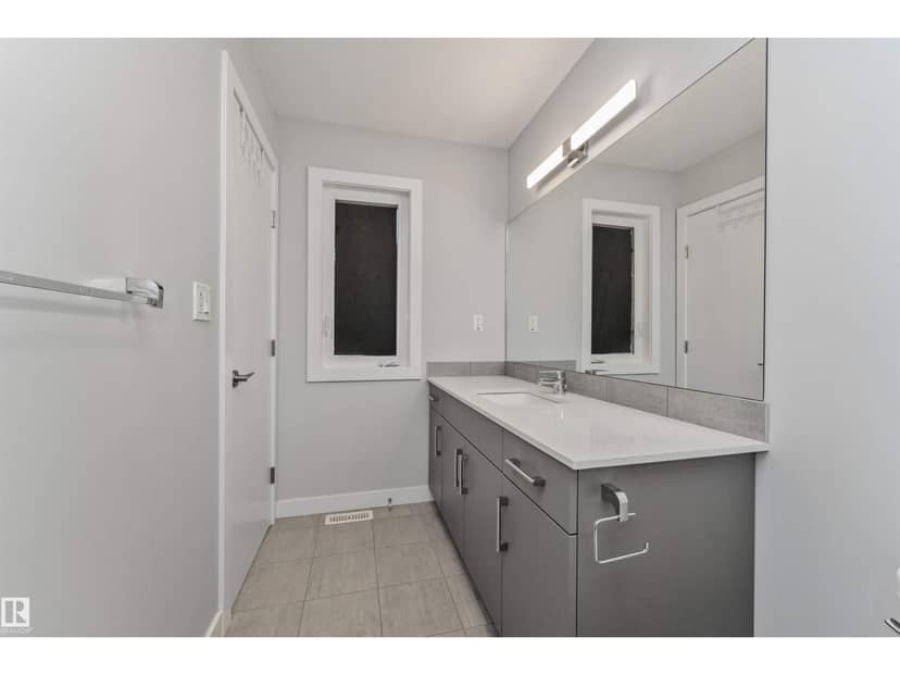 #17 1729 Keene Cr SW — photo 36 of 40