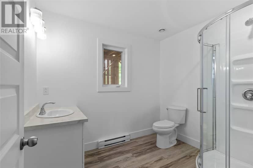 8 McGraths Road — photo 19 of 26