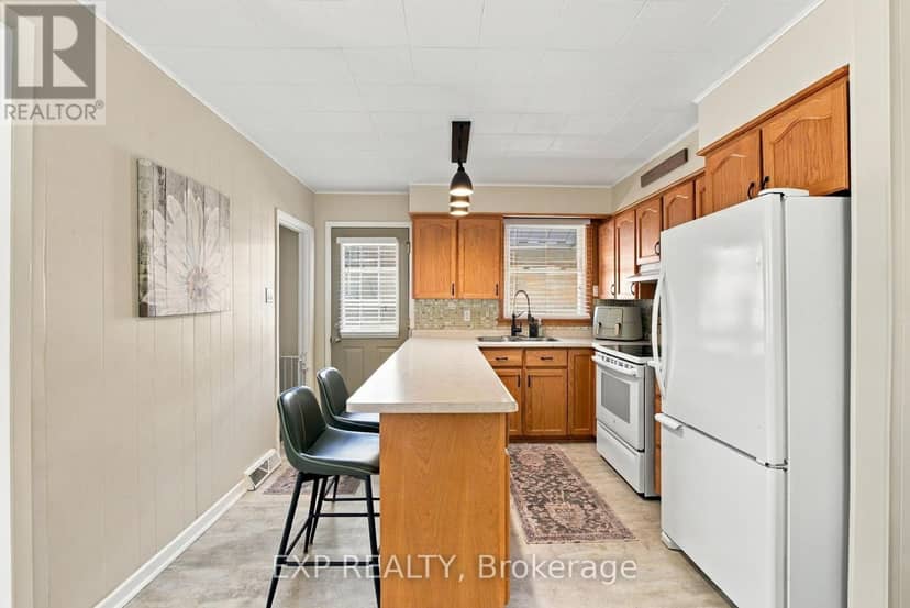 187 Bertie Street — photo 15 of 40
