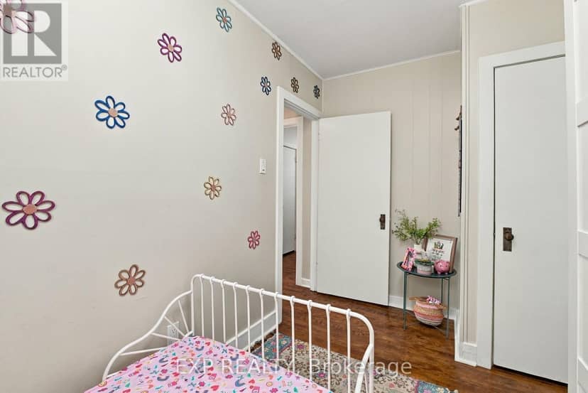 187 Bertie Street — photo 22 of 40