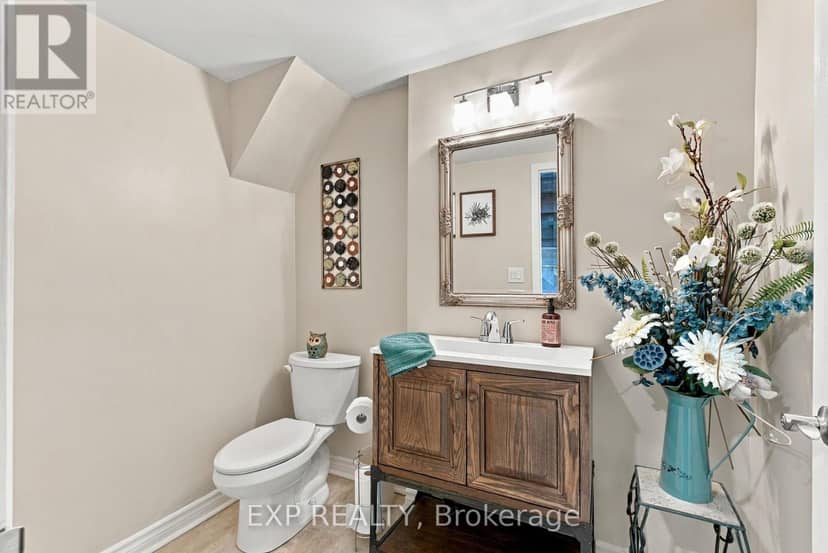 187 Bertie Street — photo 27 of 40