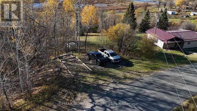 985 Muriel Lake Road — photo 33 of 36