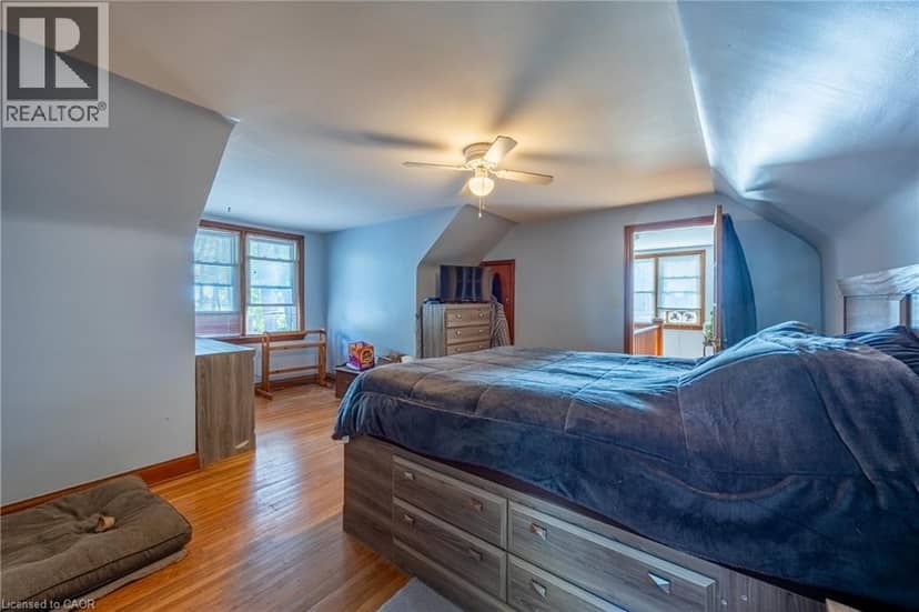 739 JAMES Street — photo 14 of 29