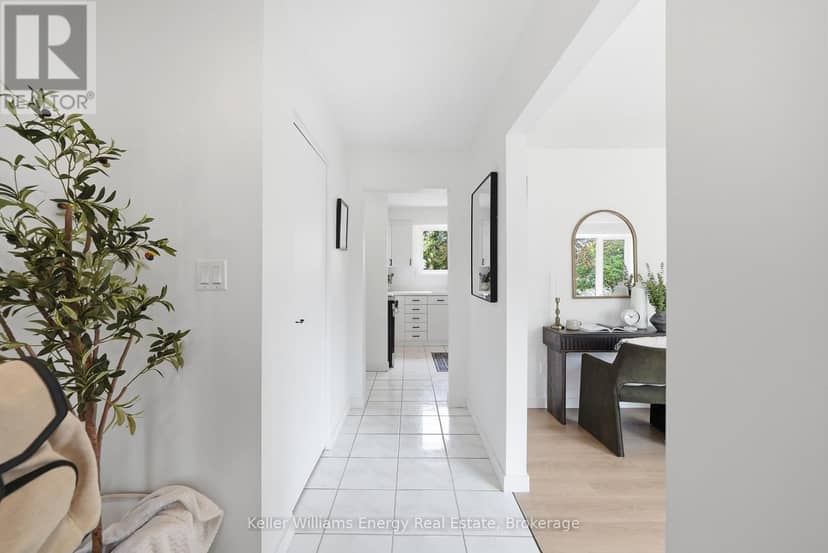 877 Capri Court — photo 10 of 40