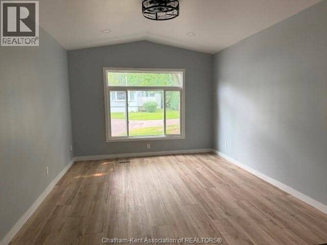 42 London Court — photo 4 of 19