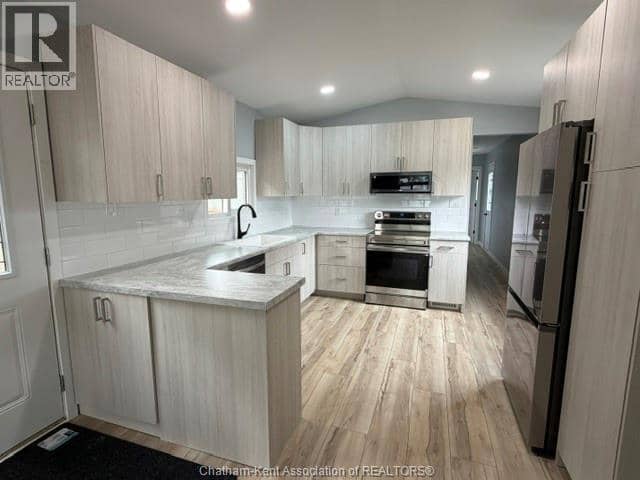 42 London Court — photo 6 of 19