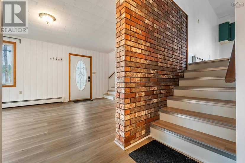 163 York Street — photo 11 of 40