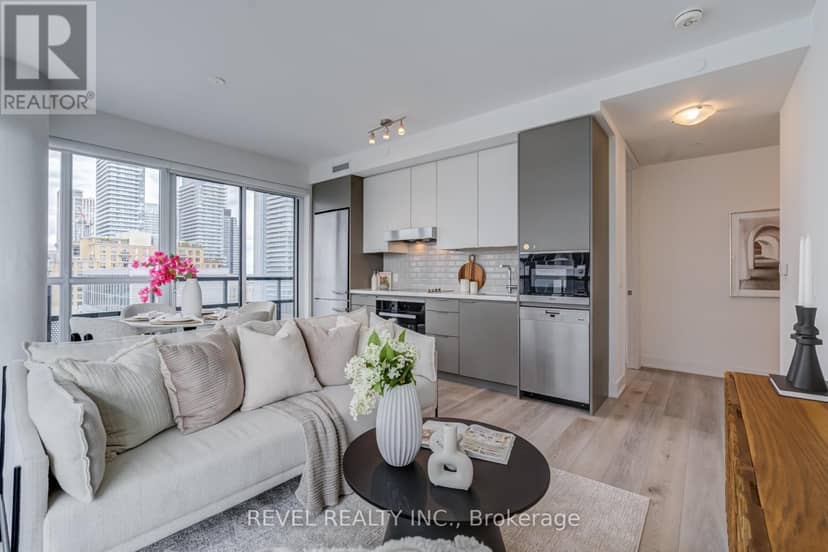 1107 - 11 Lillian Street — photo 10 of 32