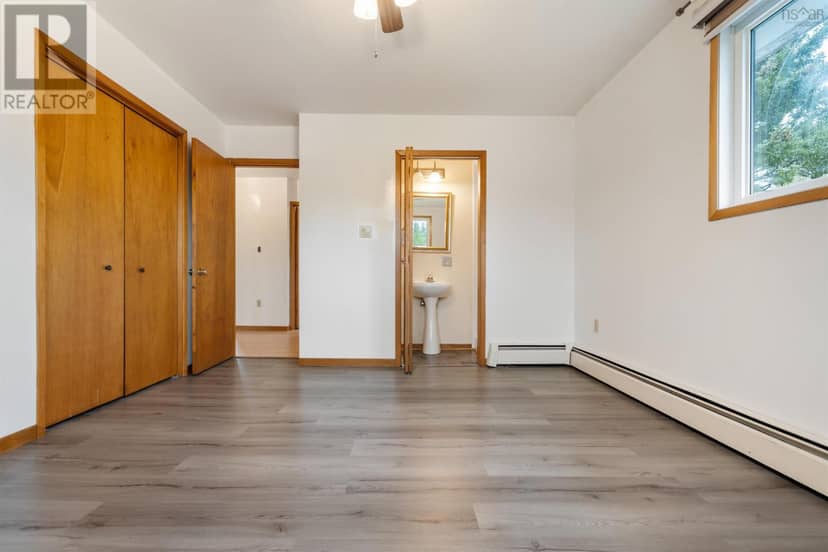 163 York Street — photo 32 of 40