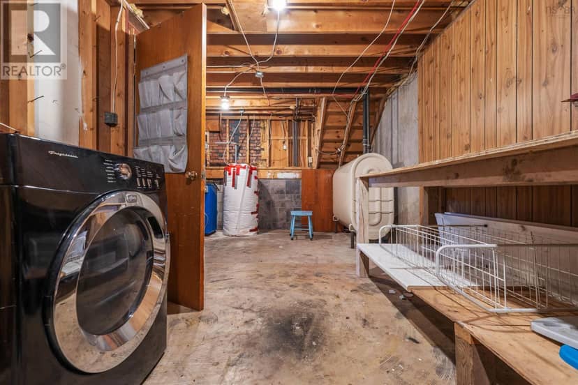 163 York Street — photo 38 of 40