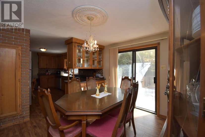 40 BLUE JAY Place — photo 11 of 30