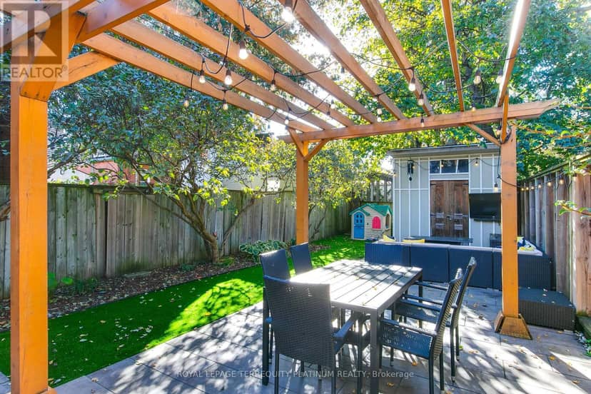 493 Mortimer Avenue — photo 21 of 26