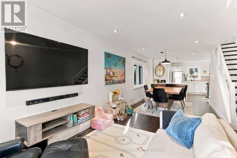 493 Mortimer Avenue, Toronto, photo 5
