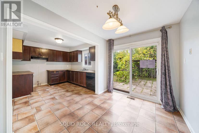2394 Strathmore Crescent, Pickering, photo 6
