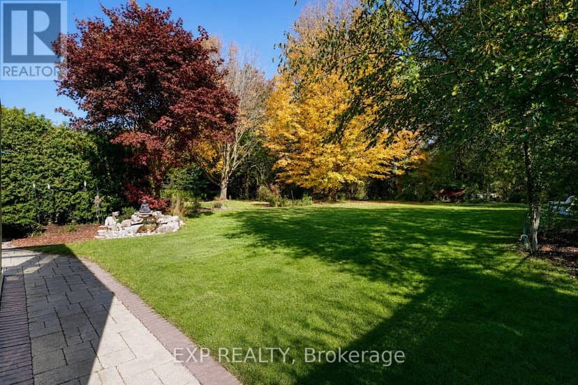74 Henderson Drive, Whitby, photo 3