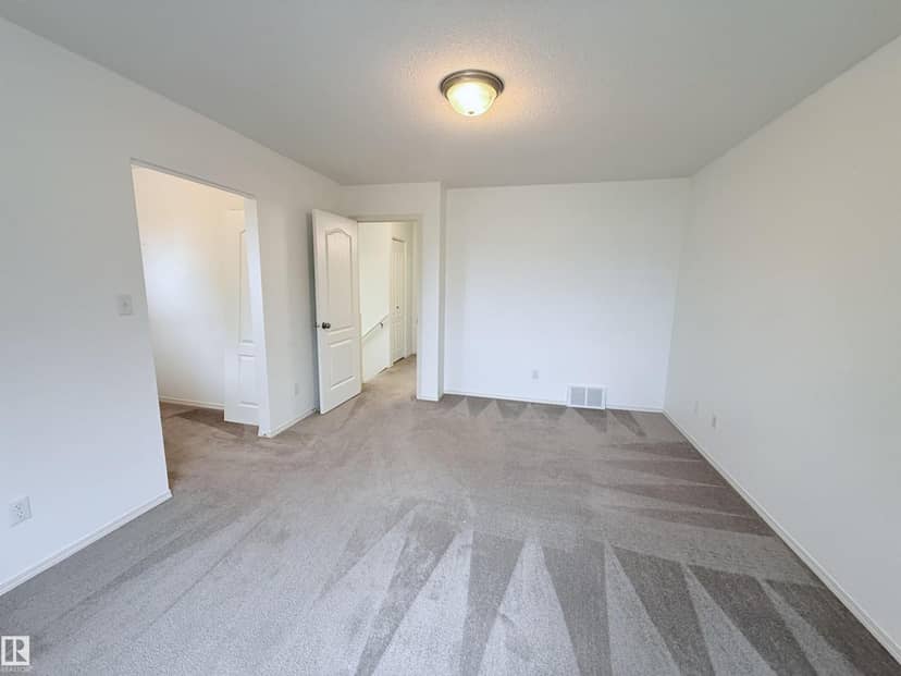 1920 37 AV NW — photo 31 of 40