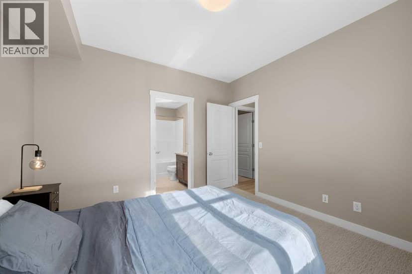 235 Mckenzie Towne Link SE — photo 22 of 40
