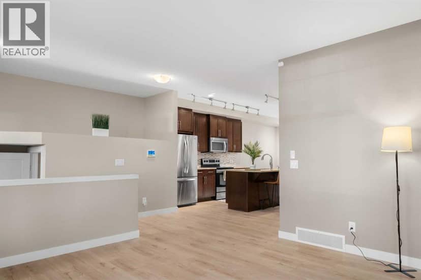 235 Mckenzie Towne Link SE — photo 11 of 40
