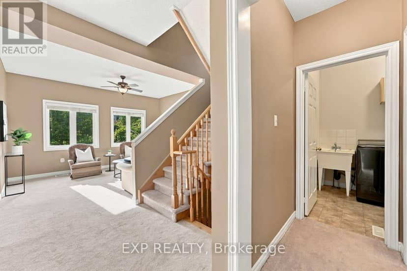 36 Saltzburg Crescent — photo 18 of 40